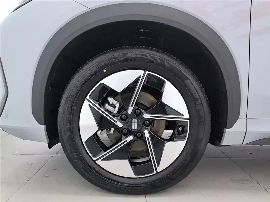 GEELY GALAXY GALAXY E5