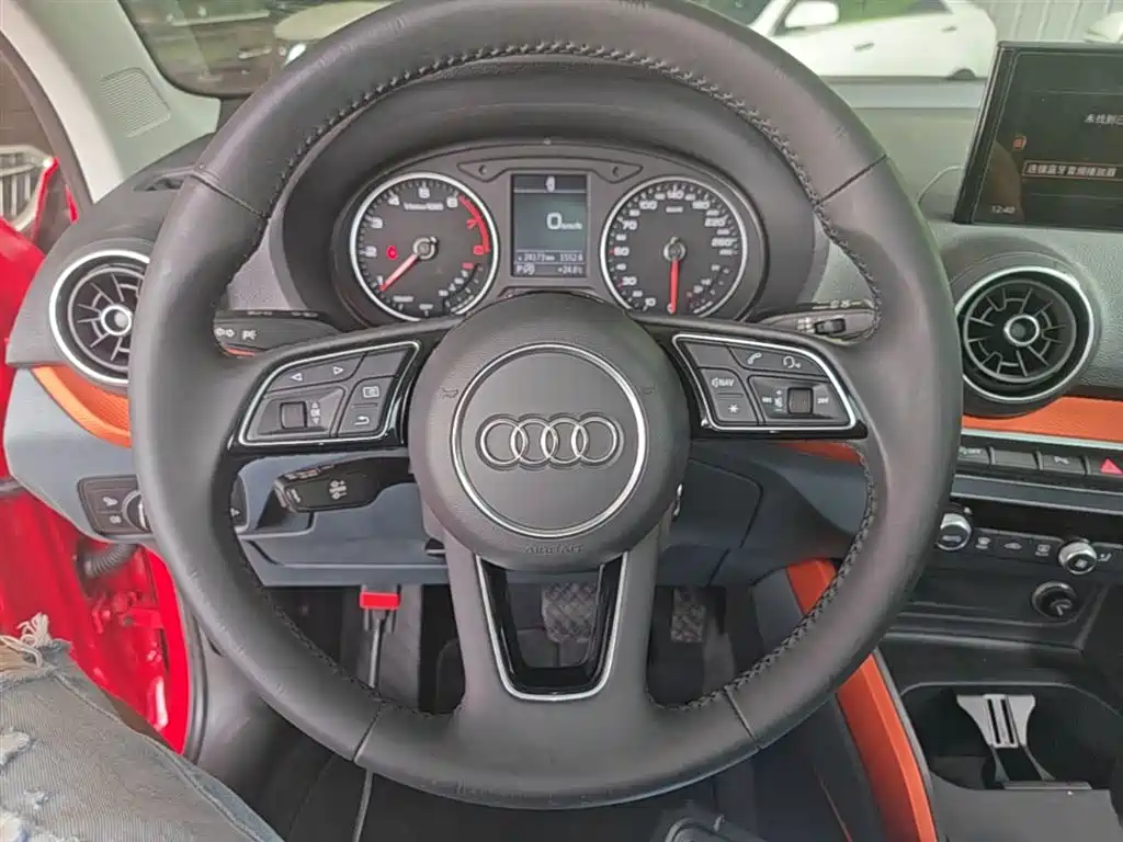 Audi Q2L 2018 35 TFSI Fashion Elegance China V фото 11