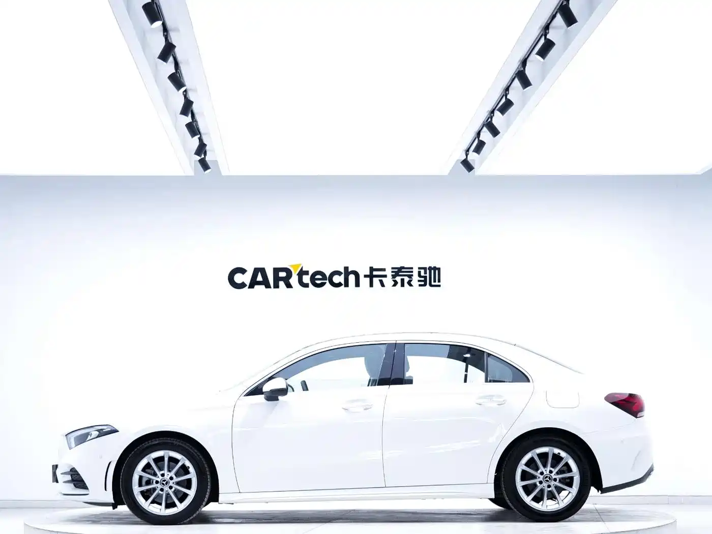 Mercedes-Benz A-Class 2022 Facelift A 200 L Sport Sedan Dynamic фото 3