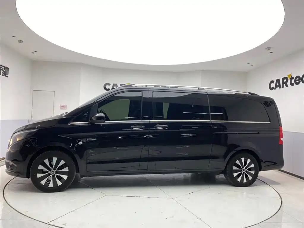 Mercedes-Benz Vito 2023 2.0T Business 7-Seater фото 9