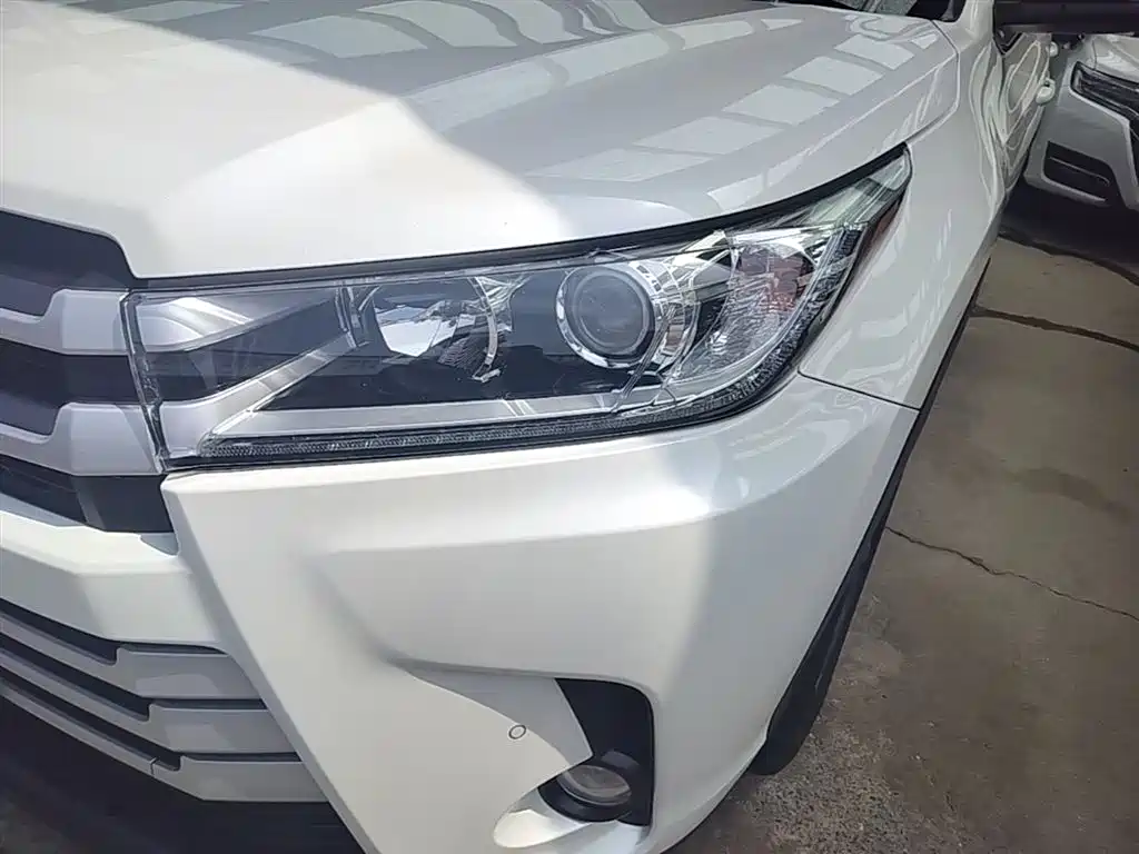 Toyota Highlander 2018 2.0T 4WD Luxury 7-seater (China V) фото 24