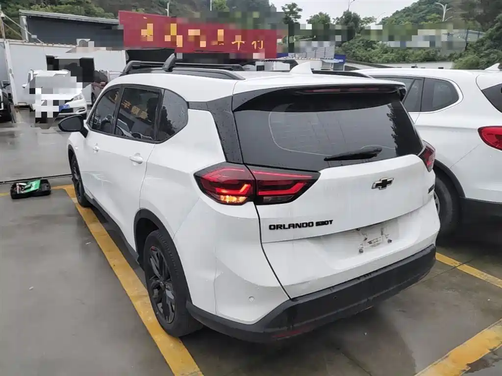 Chevrolet Volando 2020 Mild Hybrid Redline 530T Automatic Premium Edition (5+2 seater) фото 5