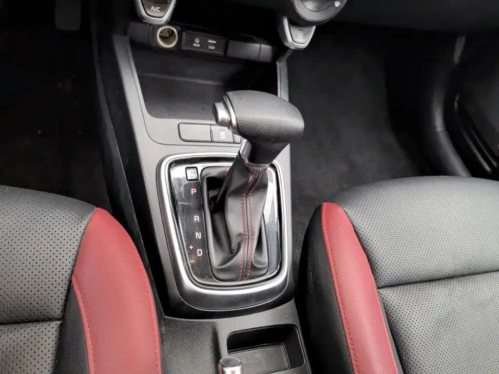 Photo 13 - Kia KX CROSS
