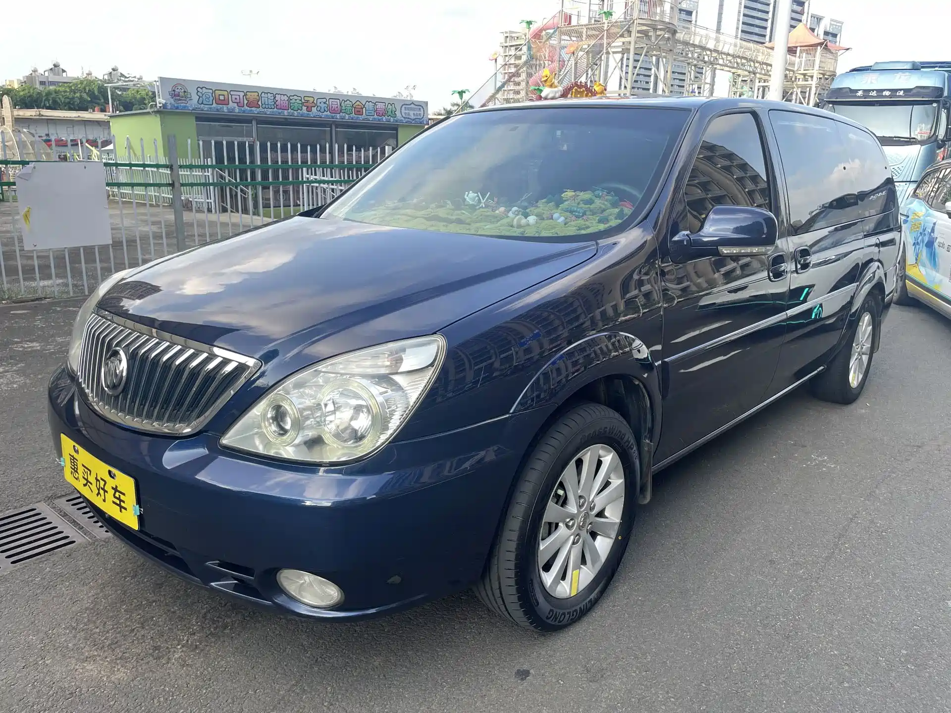 Фото 1 - Buick GL8