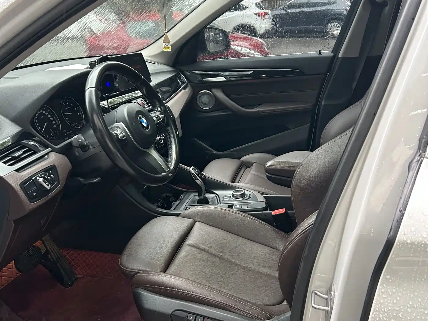 BMW X1 2022 sDrive25Li Leading фото 4