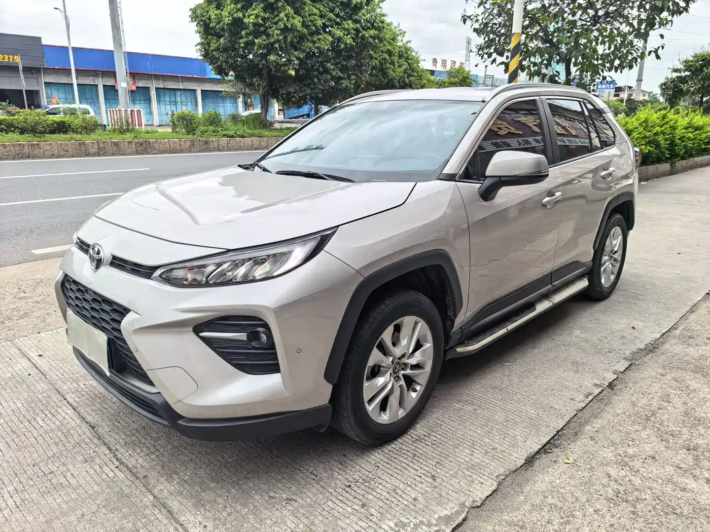 Toyota Wildlander 2023 2.0L CVT FWD LE