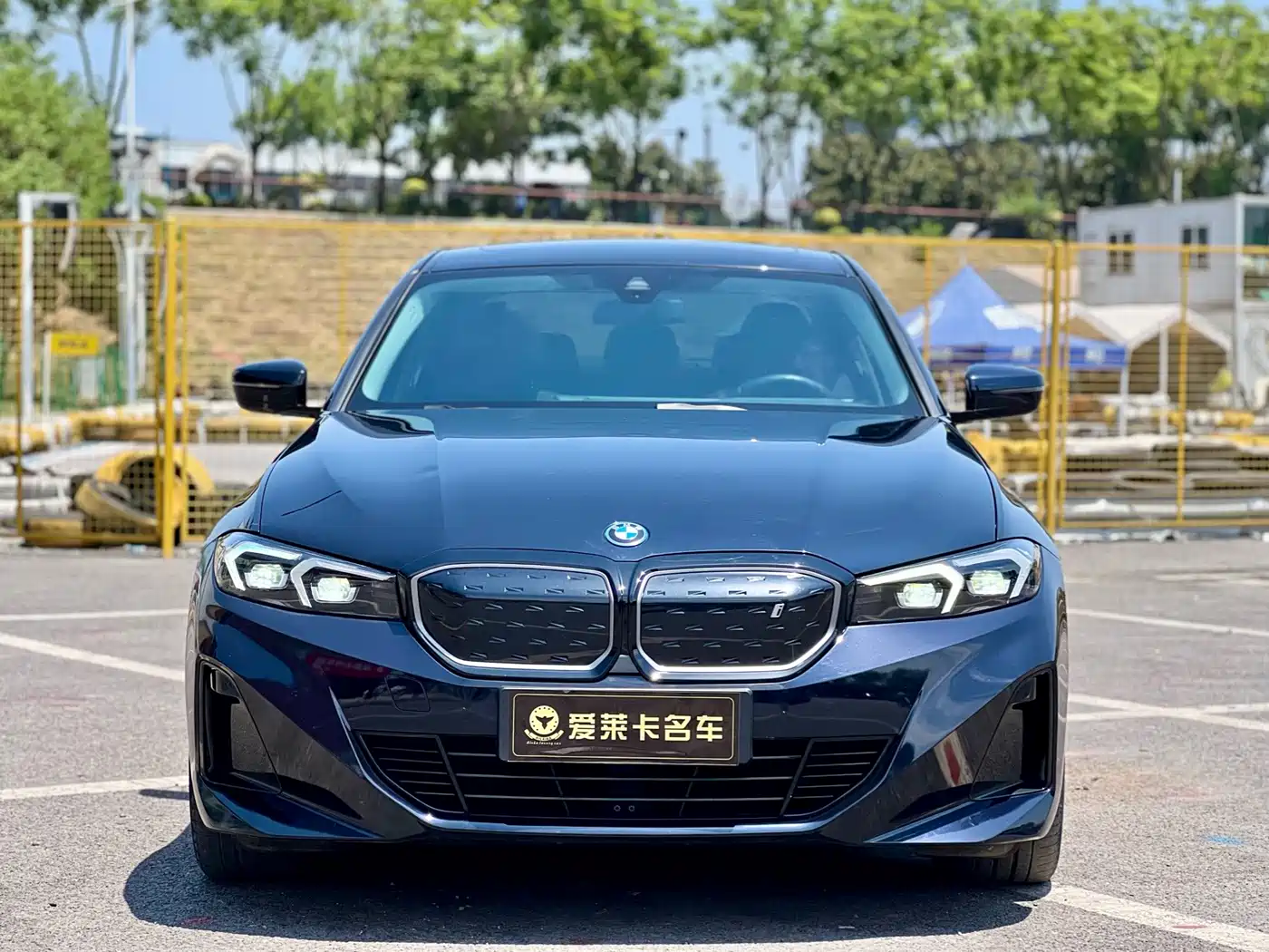 Фото 2 - BMW i3