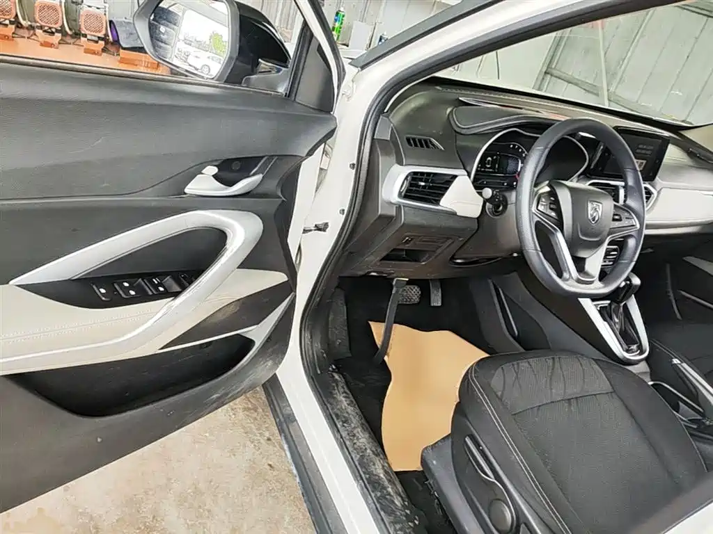Photo 16 - Baojun 510