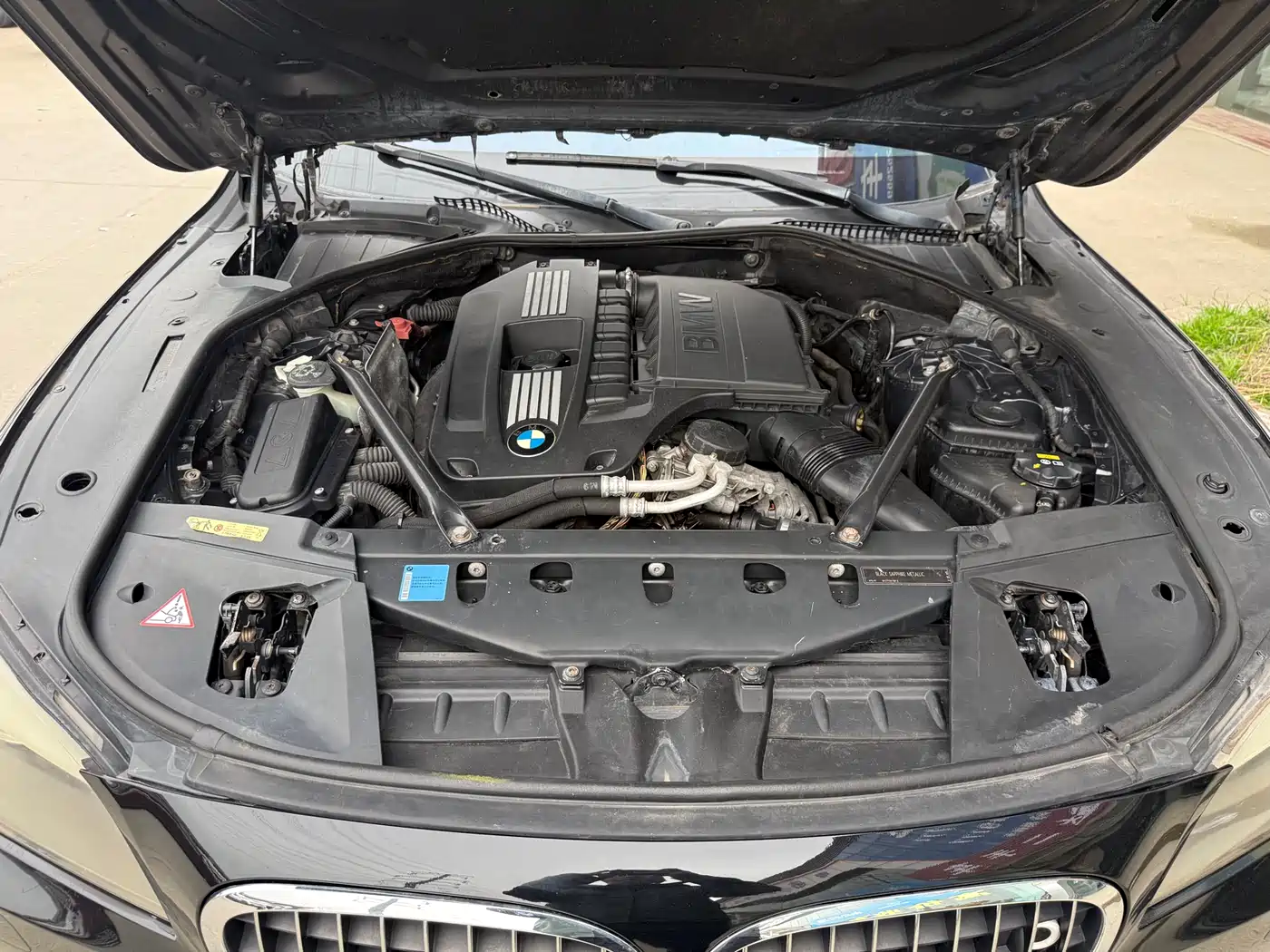 BMW 7 Series 2009 740Li Premium фото 17