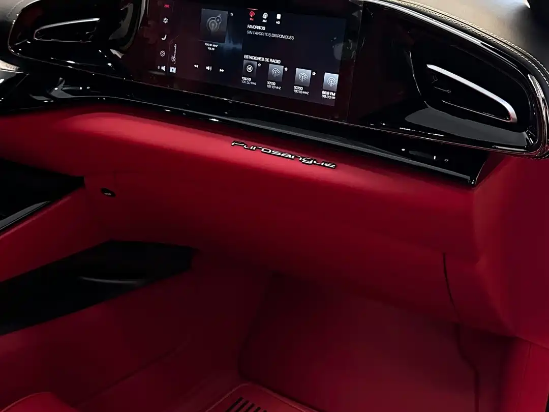 Ferrari Purosangue 2023 6.5L V12 фото 11