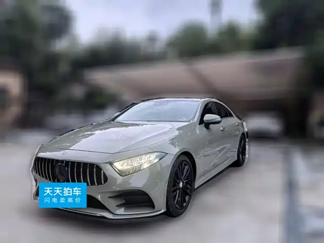 Mercedes-Benz CLS 2018 CLS 300 Dynamic — фото 1
