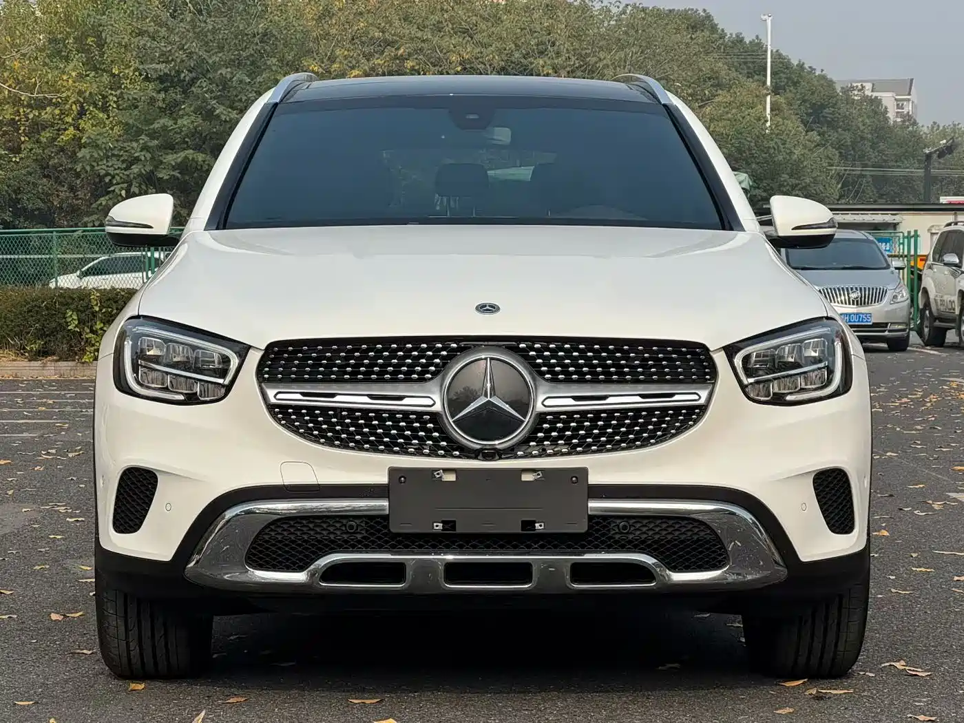 MERCEDES-BENZ GLC