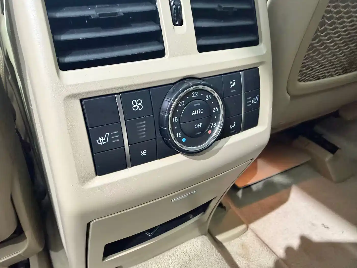 Mercedes-Benz GL-Class 2015 GL 400 4MATIC Sport фото 11