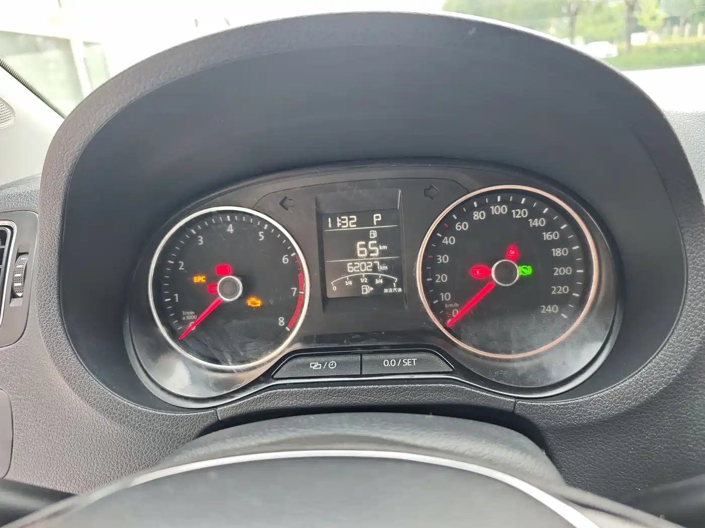 Volkswagen Polo 2016 1.6L Automatic Comfort фото 14