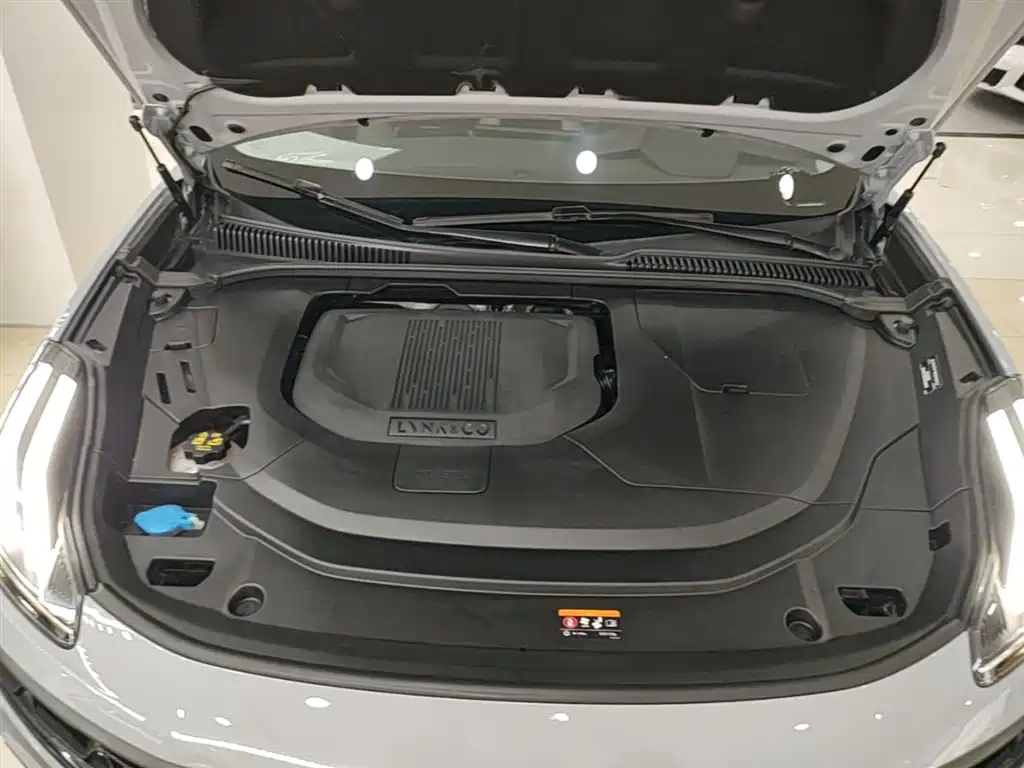 Lynk & Co 06 EM-P 2022 PHEV 84KM Range Pro фото 20