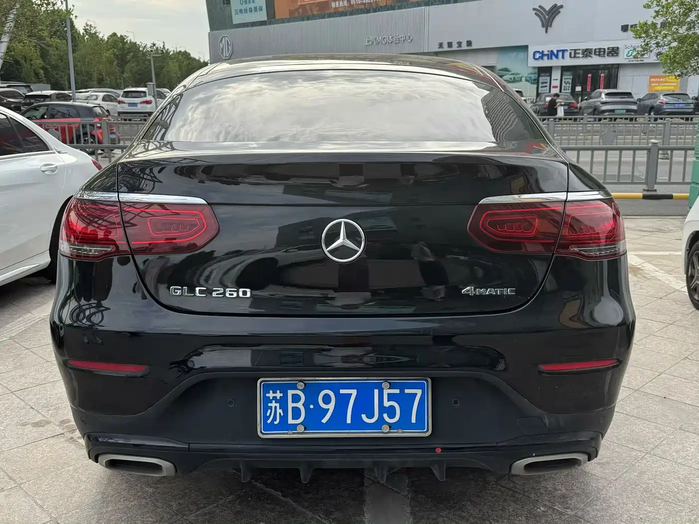 Mercedes-Benz GLC Coupe 2020 GLC 260 4MATIC Coupe SUV фото 4