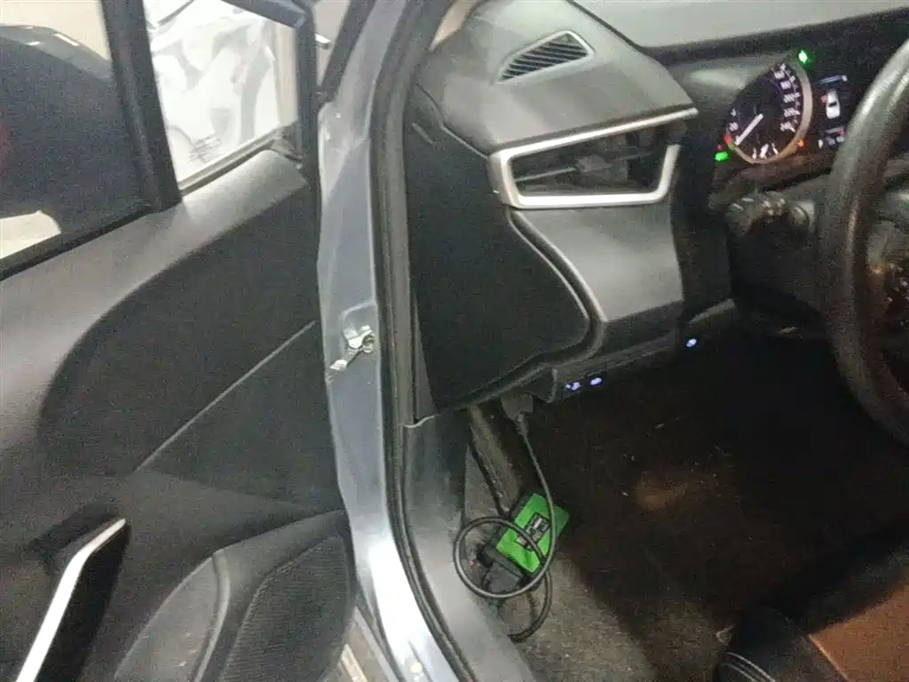 Toyota Corolla 2022 Hybrid 1.8L E-CVT Pioneer Edition фото 16