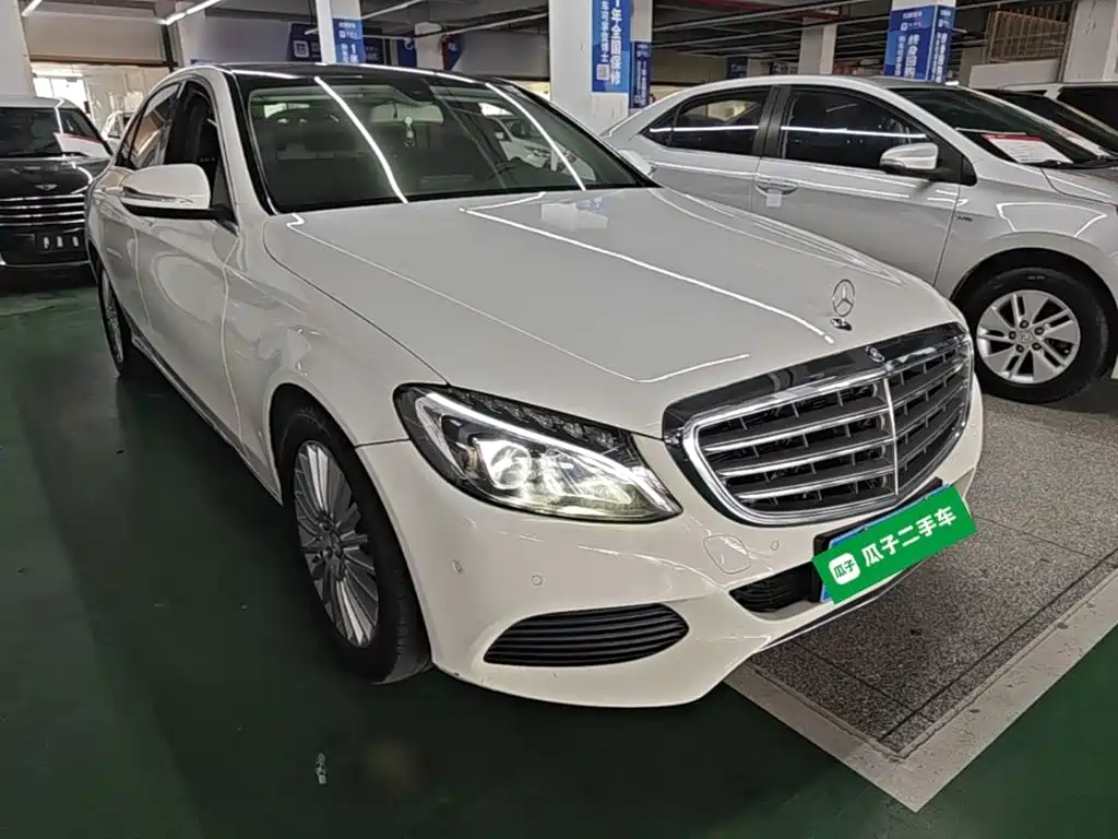 Фото 4 - Mercedes-Benz C-Class