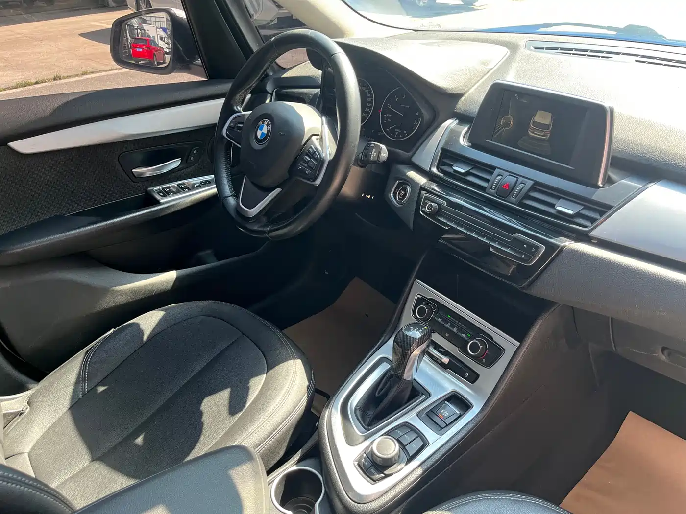 BMW 2 Series Touring 2016 218i Fashion Model фото 9