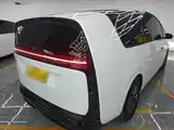 Фото 7 - Li Auto MEGA