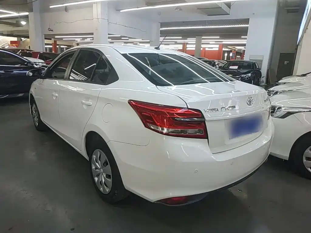 Фото 5 - Toyota YARiS L Zhi Xiang