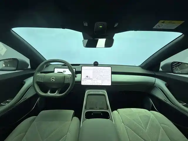 NIO ET5T 2026 2025 Model Champion Commemorative Edition 75kWh Touring