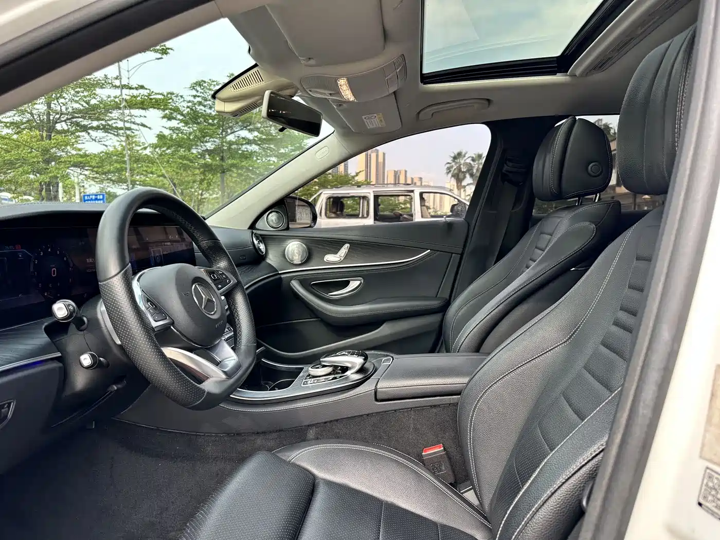Mercedes-Benz E-Class 2018 Facelift E 200 L Sport фото 4