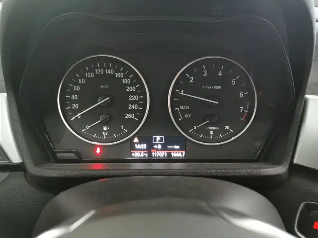 BMW X1 2016 sDrive18Li Premium Model фото 18