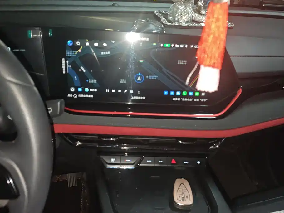 Photo 13 - Changan X5 PLUS