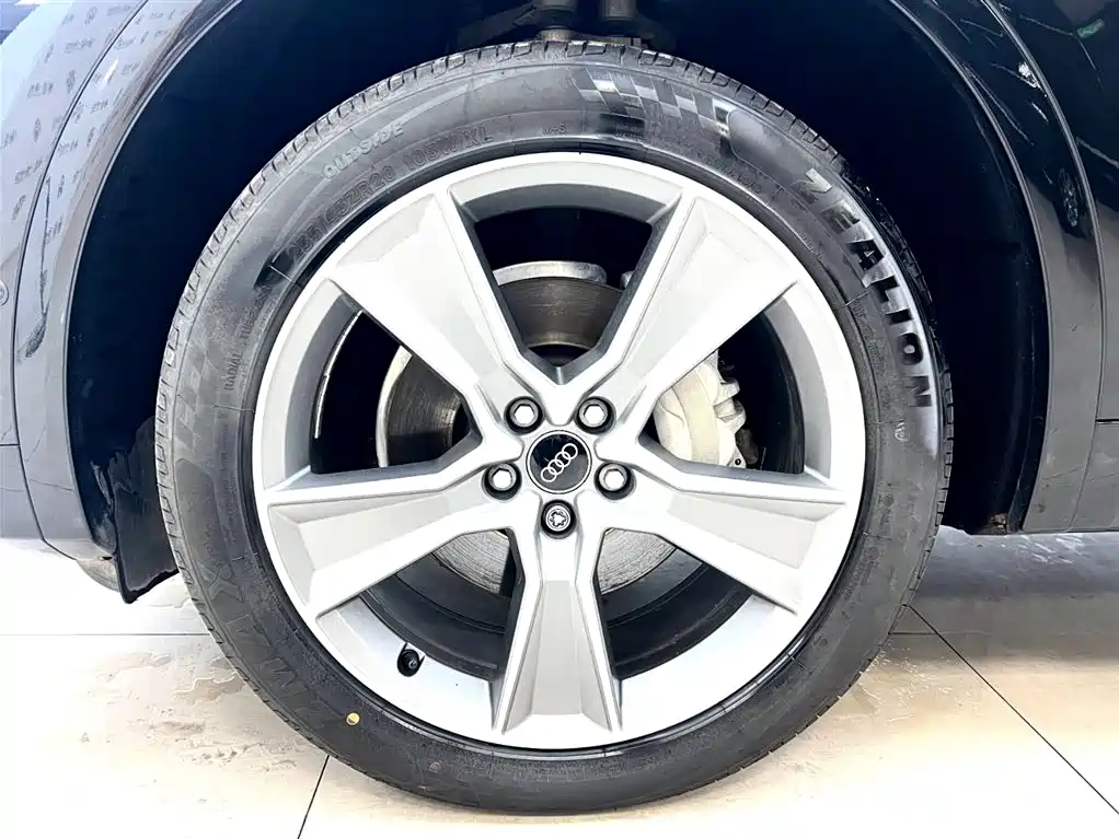 Audi Q5L 2022 Facelift 45T Luxury Dynamic фото 21