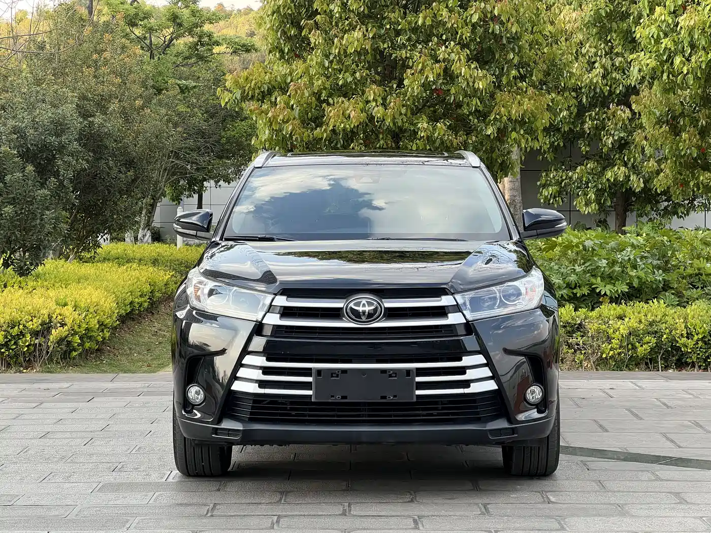 TOYOTA HIGHLANDER