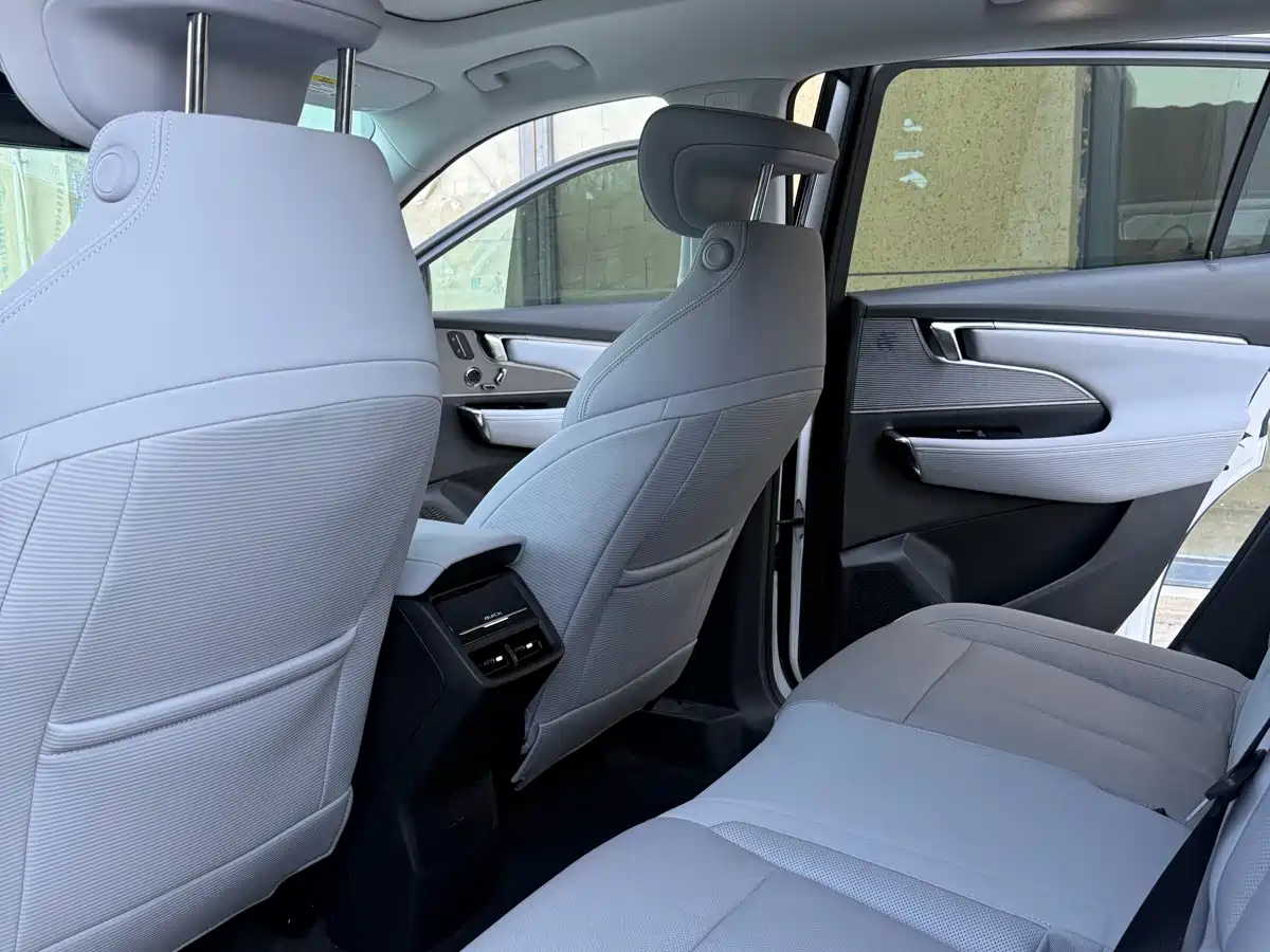 Buick E5 2023 2023 Premium Standard Range Edition