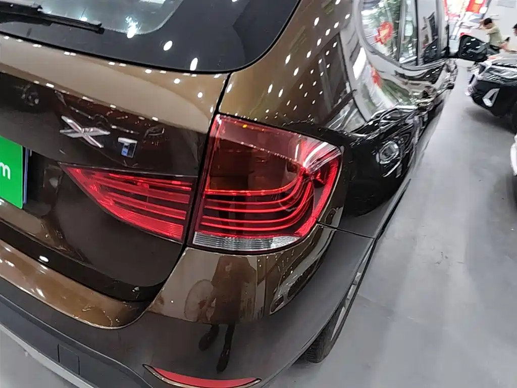 BMW X1 2015 Model sDrive18i Fashion Advanced Edition фото 8