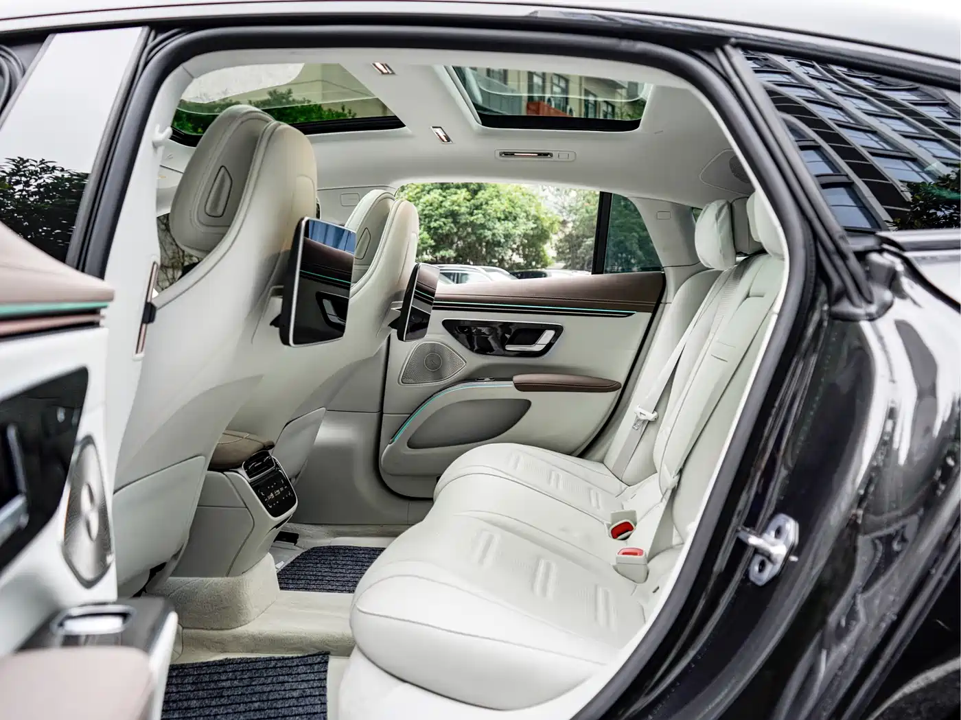 Mercedes-Benz EQS AMG 2023 AMG EQS 53 4MATIC+ фото 12