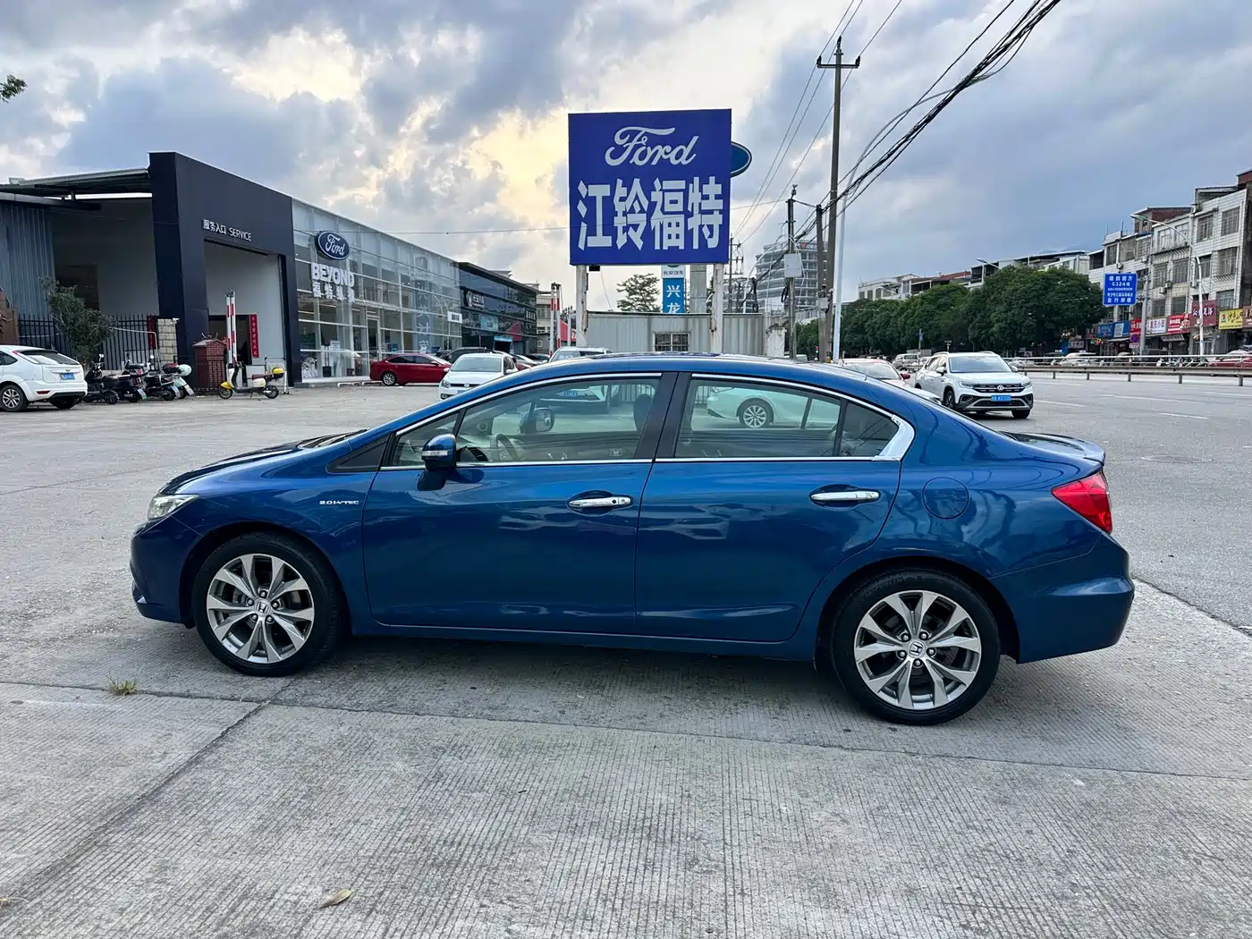 Photo 4 - Honda Civic