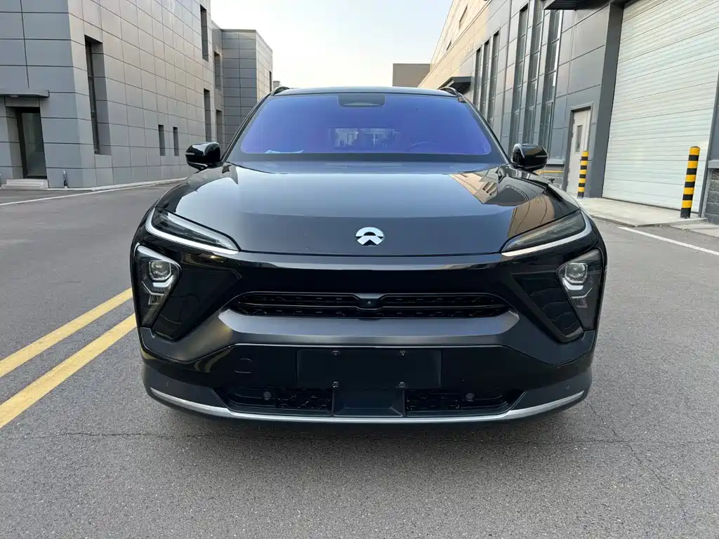 Фото 2 - NIO ES6