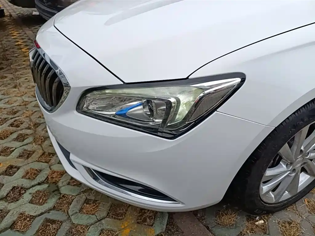 Buick Verano 2017 Sedan 15S Automatic Leading фото 24