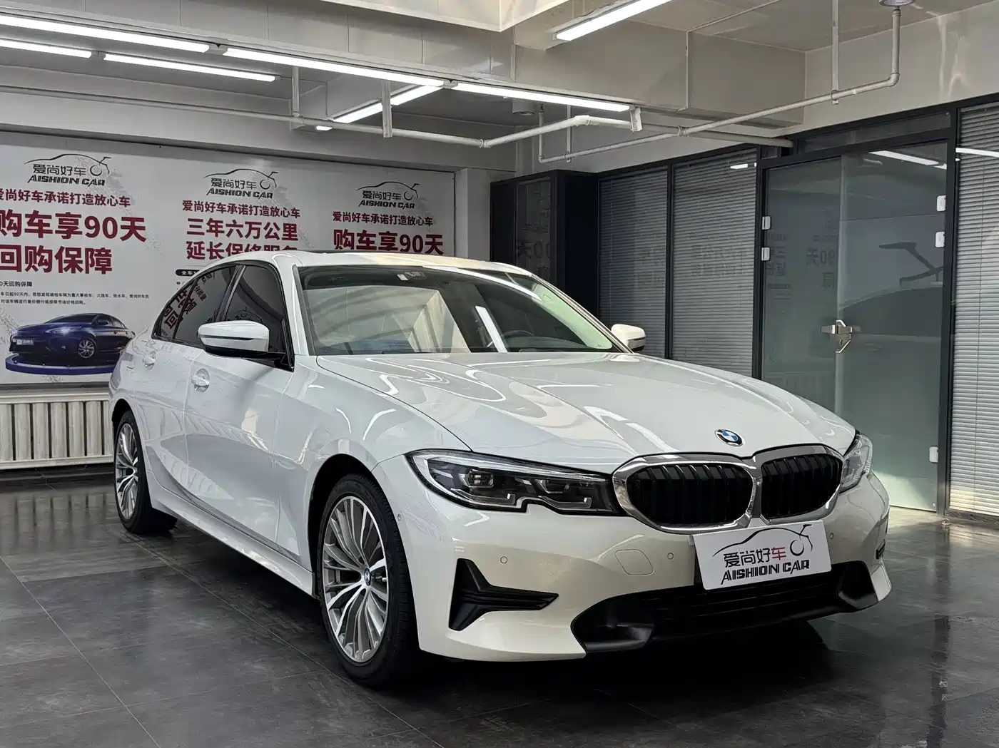 Фото 3 - BMW 3 Series