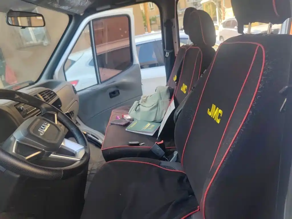 Jiangling Tesun 2020 2019 2.8T Commercial Short Wheelbase Medium Roof 6-Seater China VI JX493