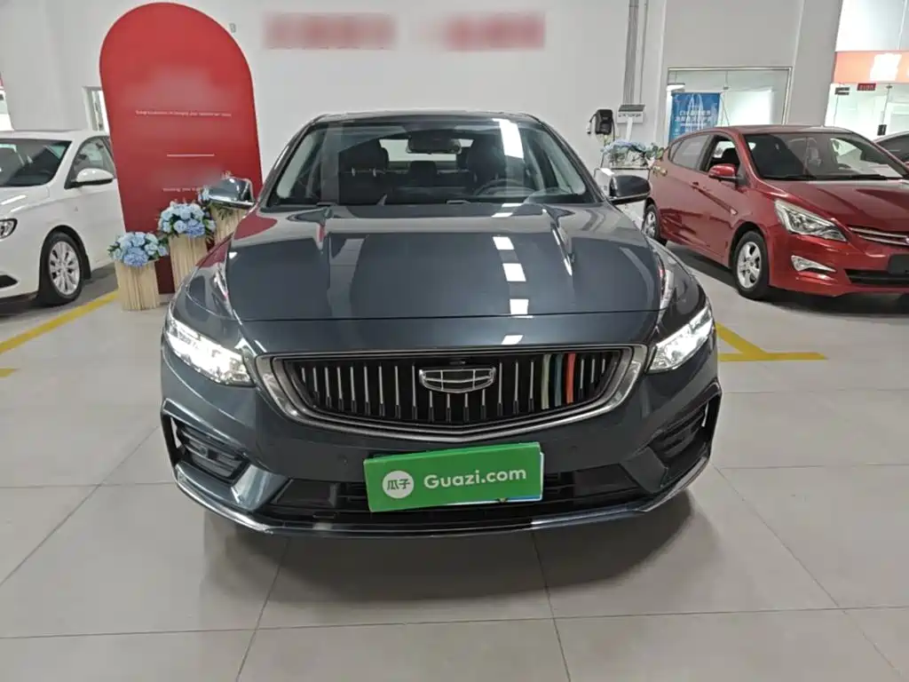 Фото 3 - Geely Preface