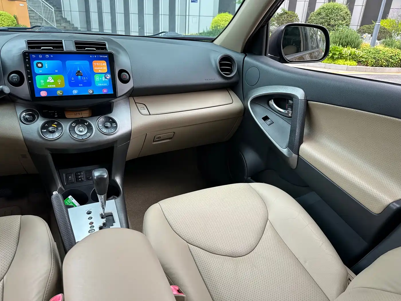Toyota RAV4 Rongfang 2013 Special Edition 2.4L Auto AWD Prestige фото 17