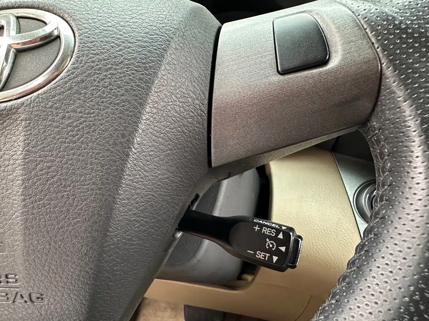 Toyota RAV4 Rongfang 2013 Special Edition 2.4L Auto AWD Prestige фото 24