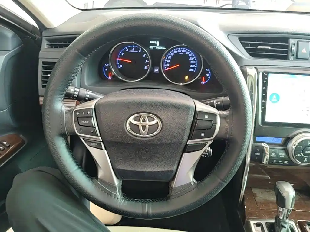 Toyota Reiz 2016 2013 2.5V Premium Edition