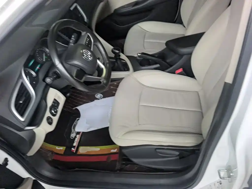 Фото 15 - Buick Excelle