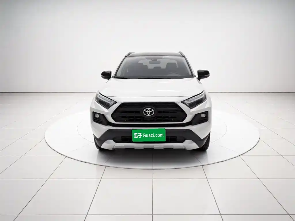 Photo 2 - Toyota RAV4