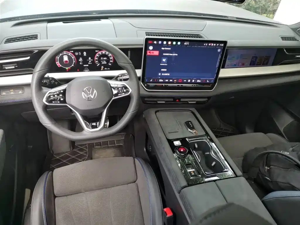 Volkswagen Teramont 2025 Teramont Pro 450TSI 4WD Summit Edition фото 16