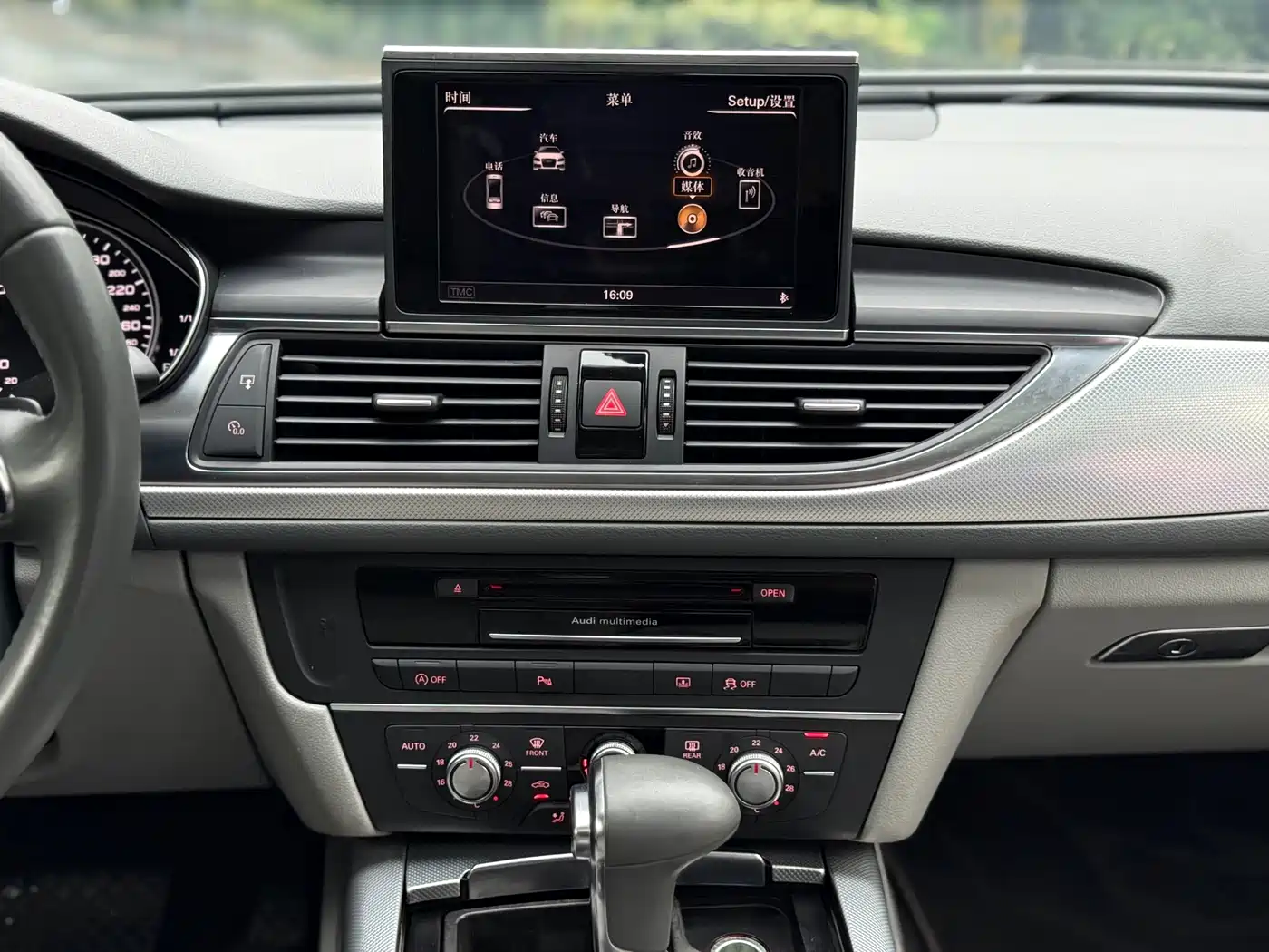 Audi A6L 2014 TFSI Standard фото 11
