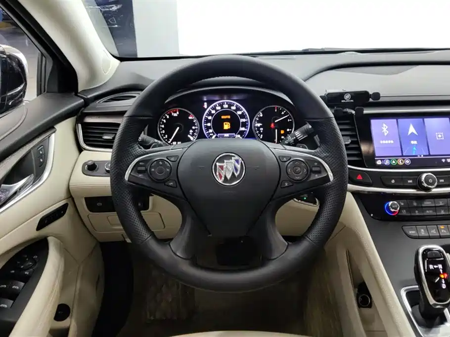 Buick LaCrosse 2022 Avenir First Edition фото 15