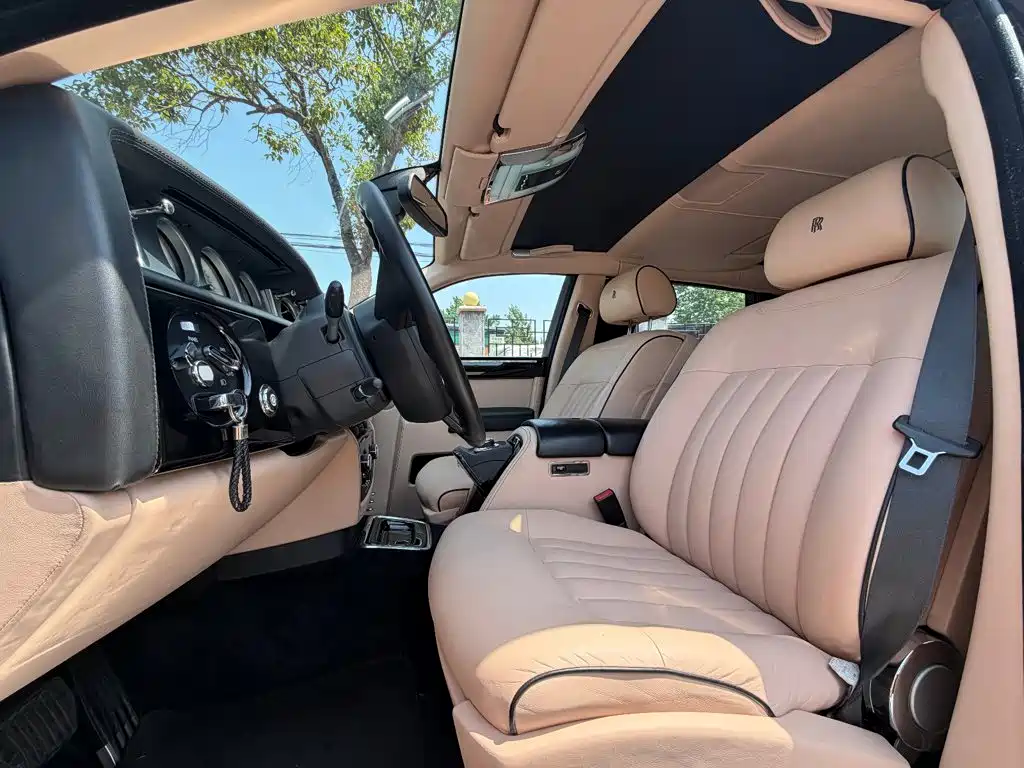 Rolls-Royce Phantom 2013 2006 6.7L Extended Wheelbase EWB