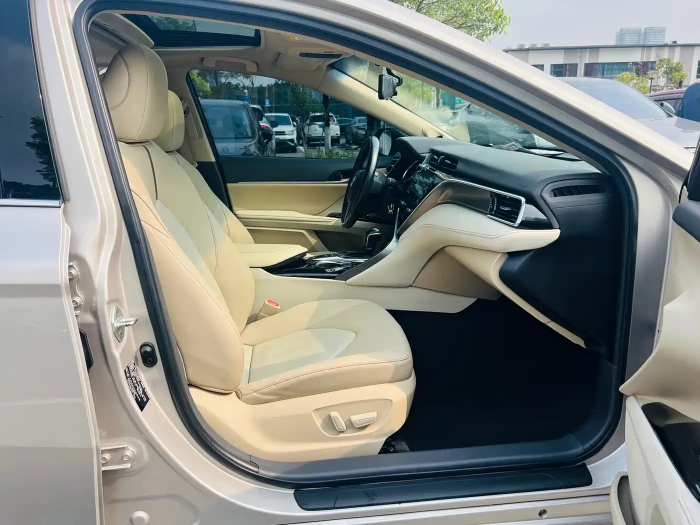Toyota Camry 2019 2.0E Elite Edition China VI фото 13